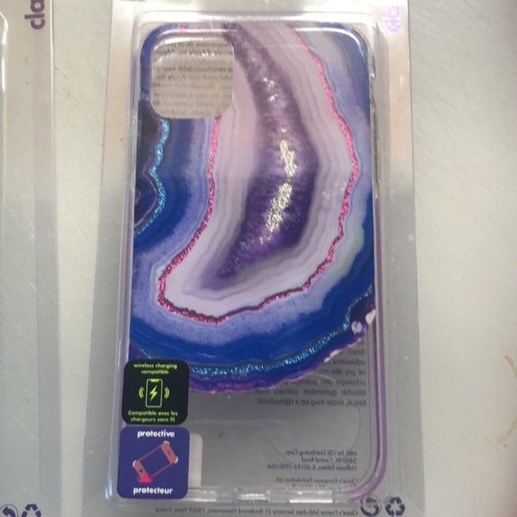 iPhone 11 Bundle NWT - Picture 3 of 13